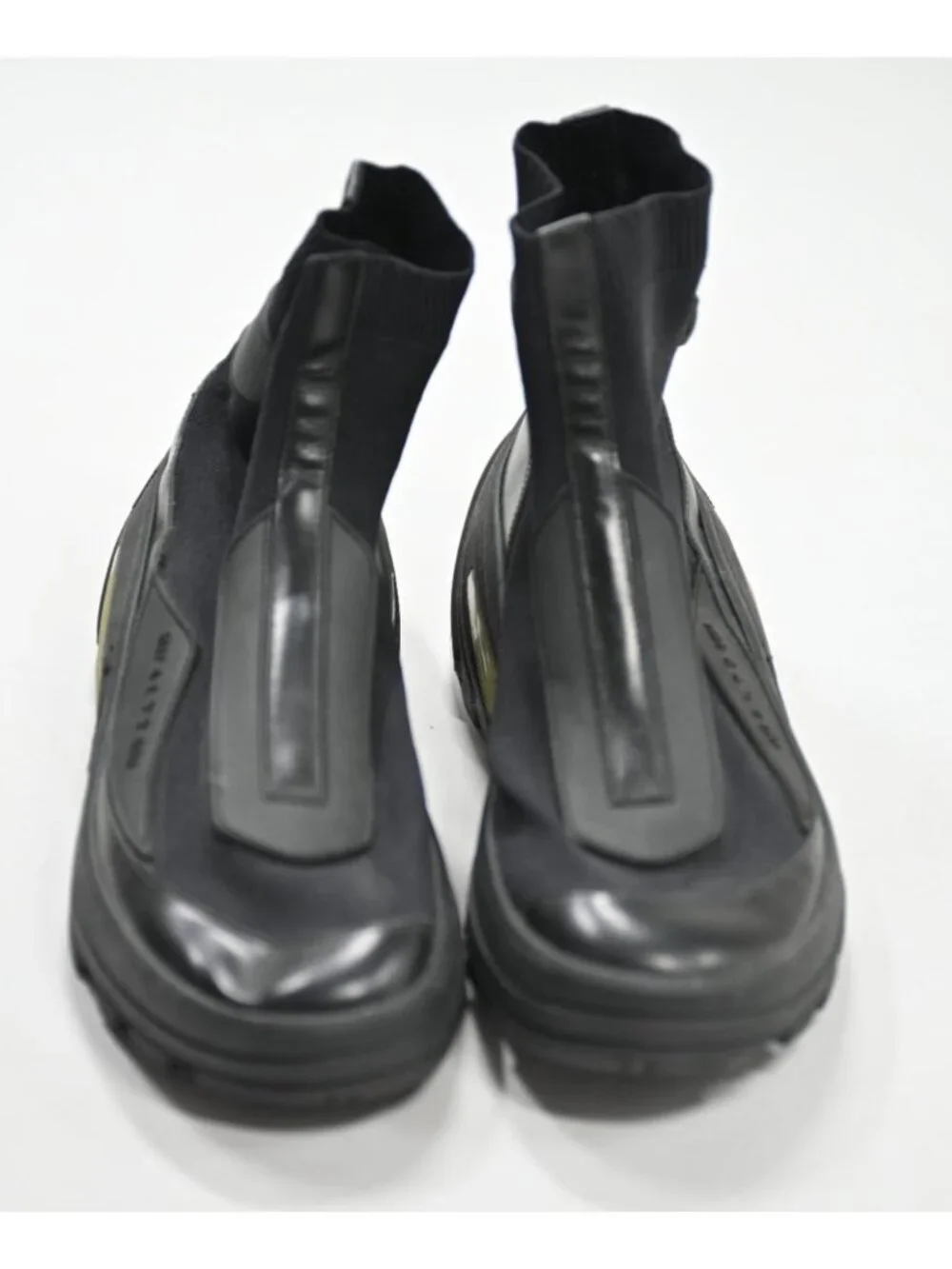 1017 ALYX 9SM Chelsea Knit Boots with Vibram Sole in Black